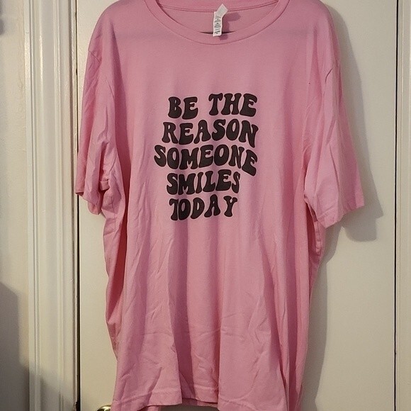 NWOT Bella Canvas Be The Reason Someone Smiles Today Pink Graphic TShirt 3X - Picture 1 of 4